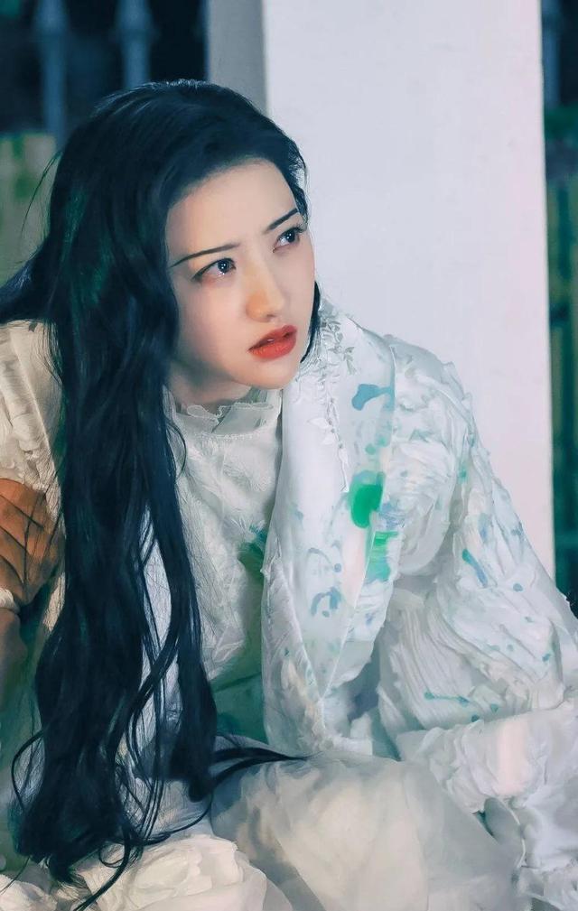 被赞人间富贵花为什么景甜这么美