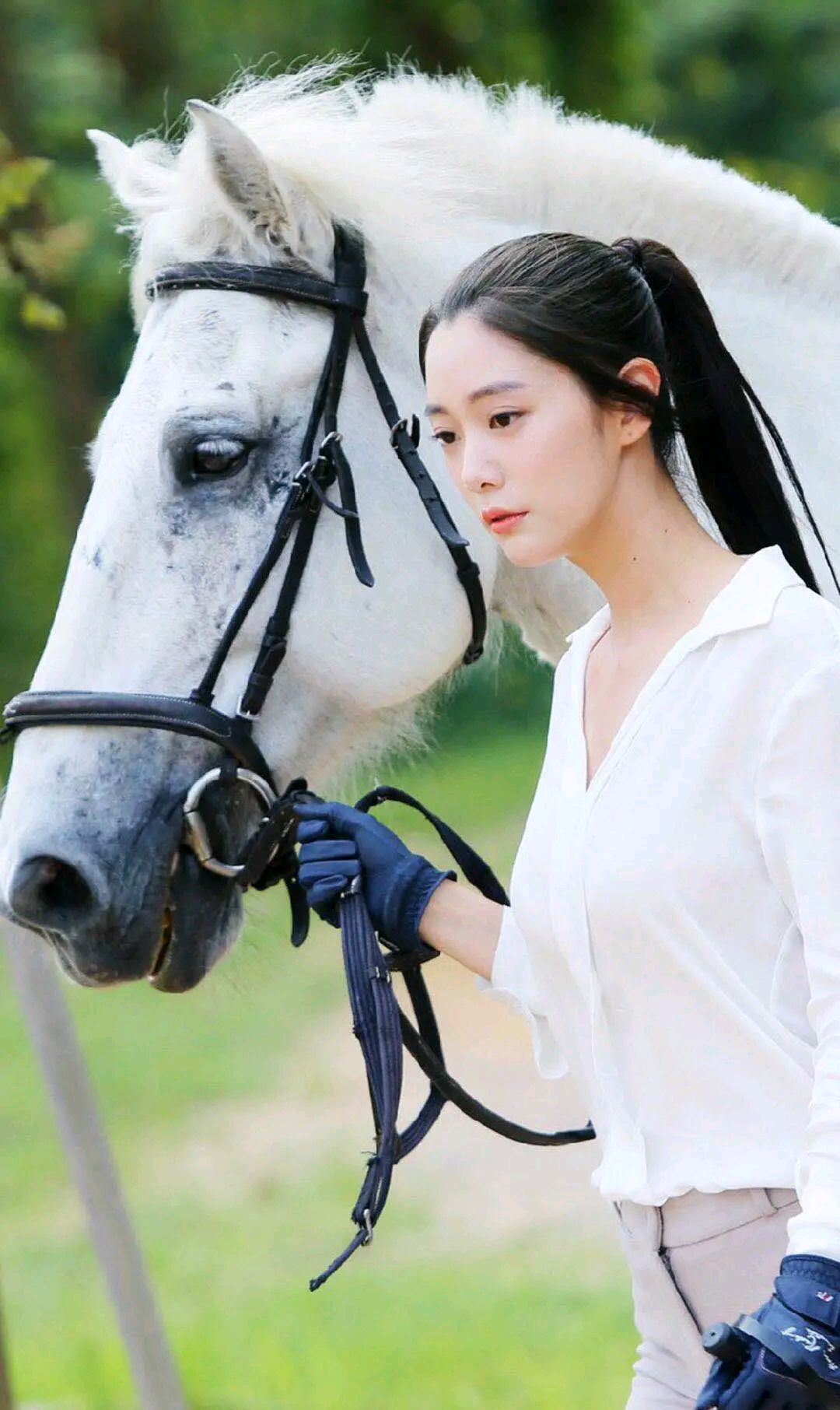 她来了,60张李成敏时尚靓丽高清手机壁纸