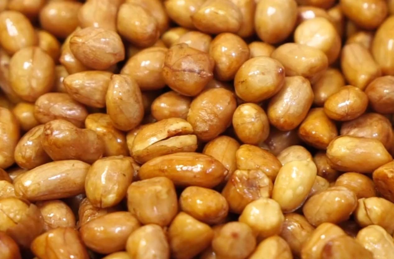 潮州传统下酒菜,南乳翻砂花生,花生酥香南乳味美,太好吃了