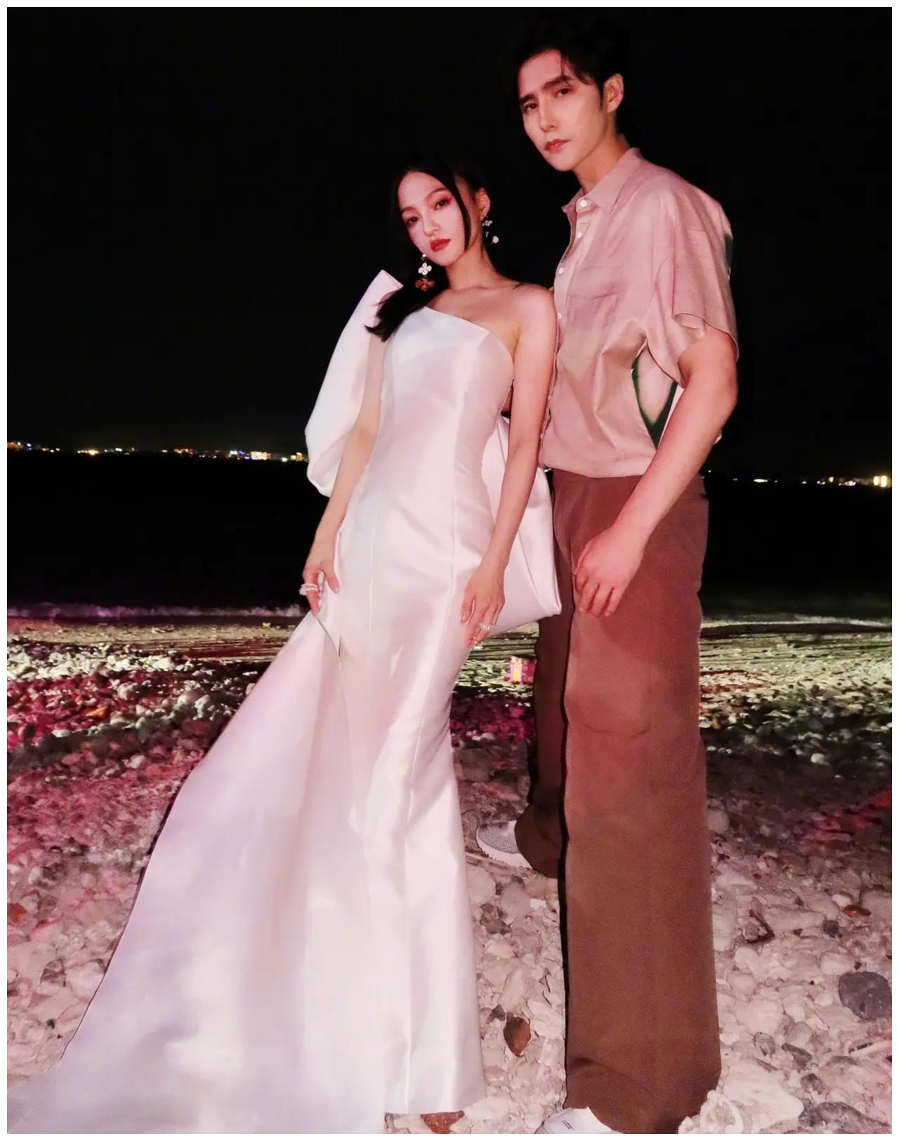 有家国情怀的张韶涵,内外兼修都是美,与阿云嘎合拍mv