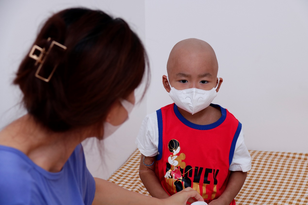 5岁男孩劝妈妈生二胎，“理由”让人感动休闲区蓝鸢梦想 - Www.slyday.coM