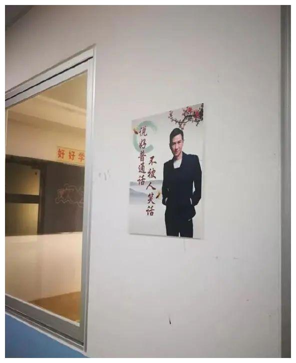 作为一个成年人,让你从他们中二选一,你会怎么选?哈哈哈很现实休闲区蓝鸢梦想 - Www.slyday.coM 作为一个成年人,让你从他们中二选一,你会怎么选?哈哈哈很现实休闲区蓝鸢梦想 - Www.slyday.coM