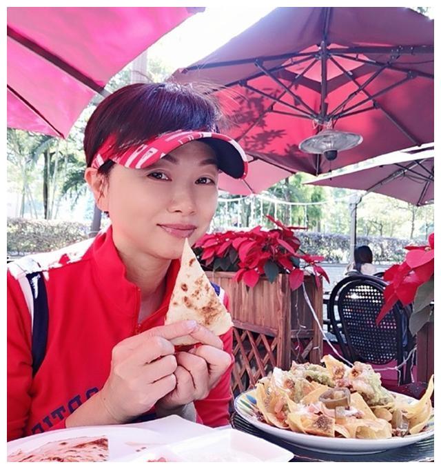 刘玉翠近照曝光曾饰演阿紫一角备受关注主动求婚遭拒至今未婚