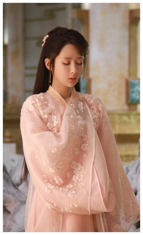 盘点目前娱乐圈的三位顶流2020她们还会继续火吗