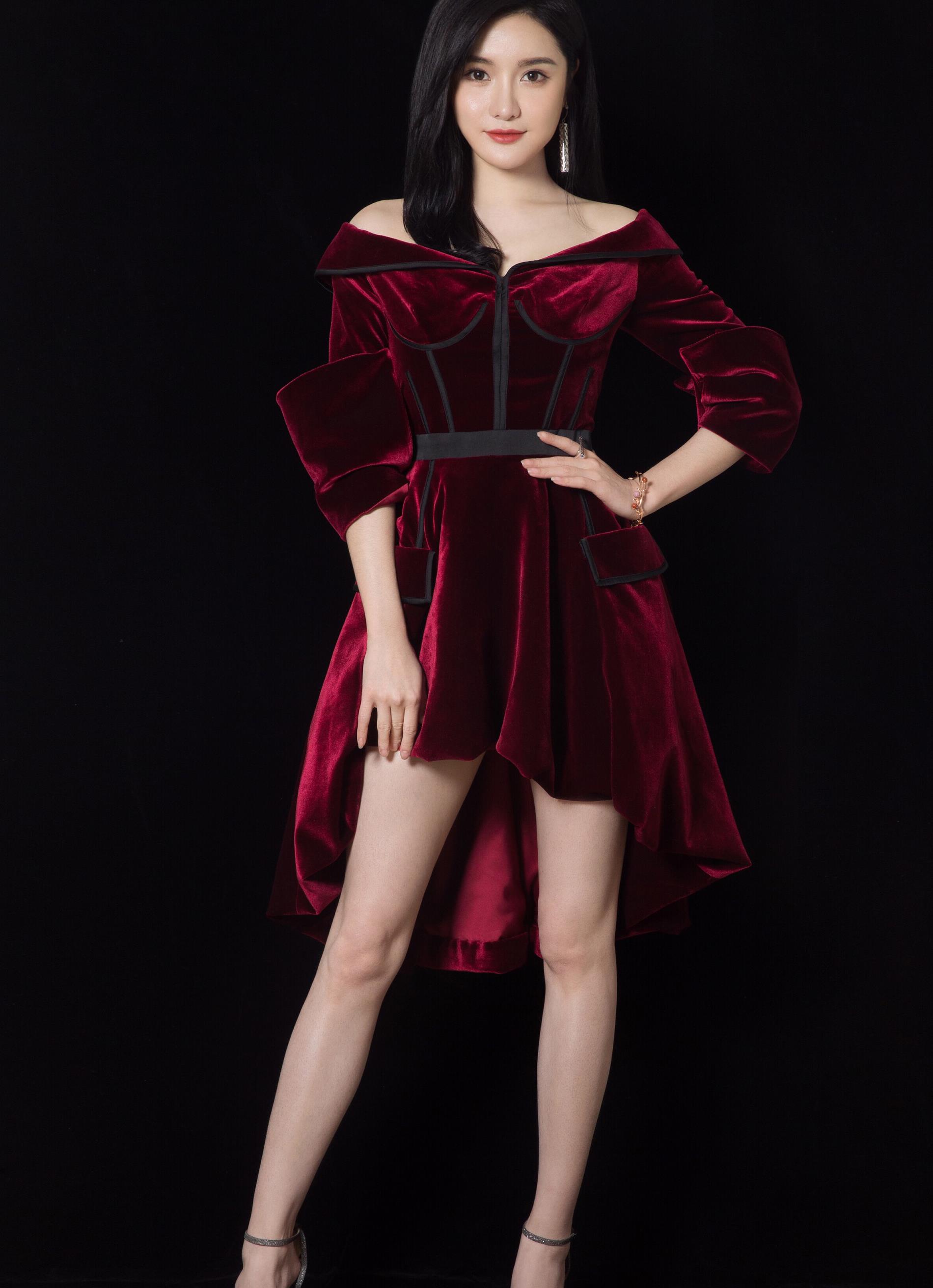 超美艾如:第4036期时尚潮流穿搭欣赏_高清图集_新浪网