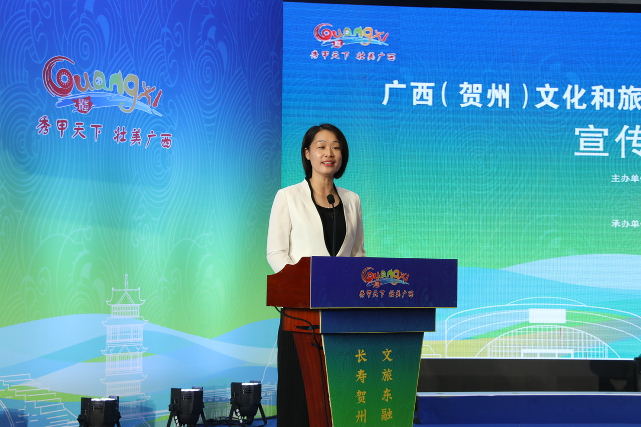 邹红英 贺州日报义清盛摄