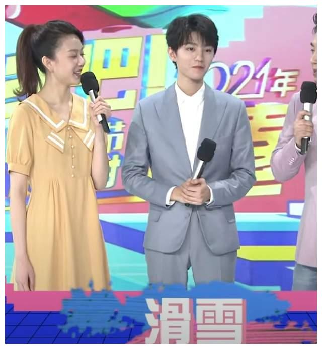 王俊凯电影幕后照曝光与马思纯同框很有cp感迷妹们有点酸了