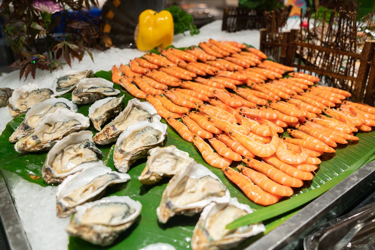 大巴黎海鲜自助步步领鲜