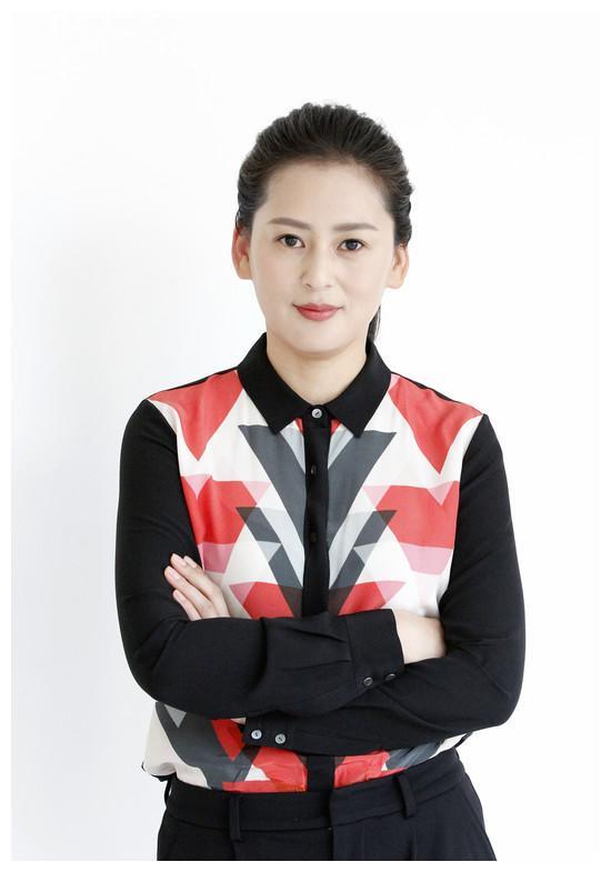 如懿传美女制片人黄澜父亲是作家黄亚洲生二胎离婚未再嫁
