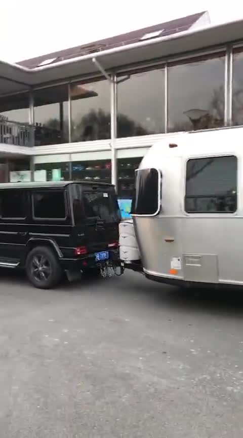 奔驰g500外加清风fb20,你认为最适合奔驰g的房车是哪款?