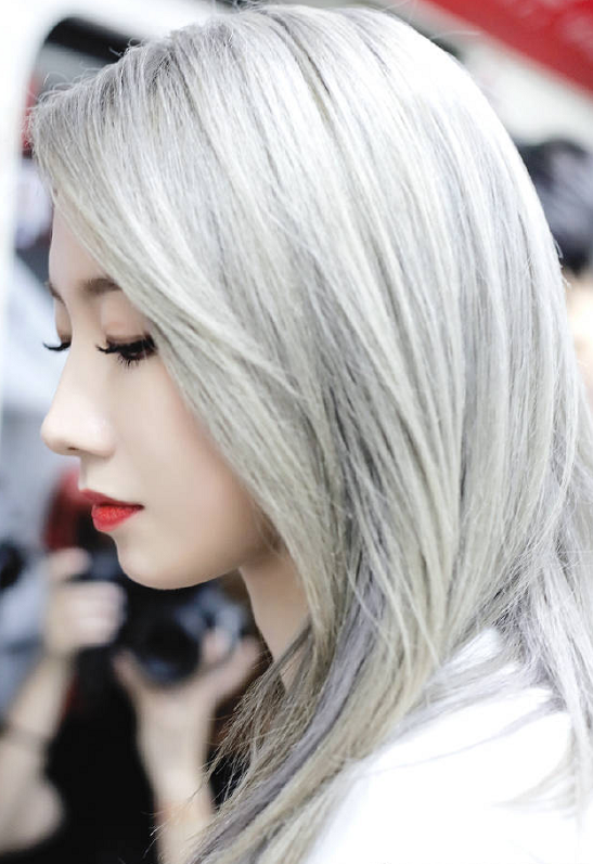 女明星银发徐艺洋冷艳lisa可爱看到程潇公主来了