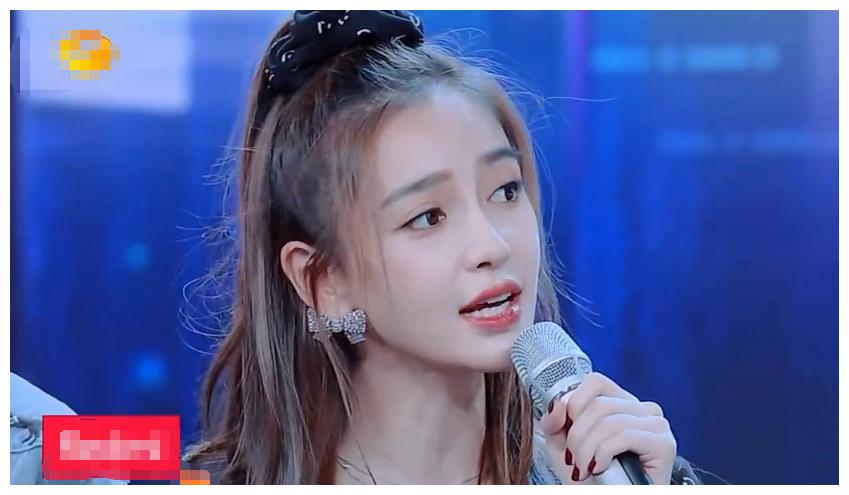 杨颖玩滑板王一博教学,恶剪太明显陷入僵局,陈立农机智化解尴尬