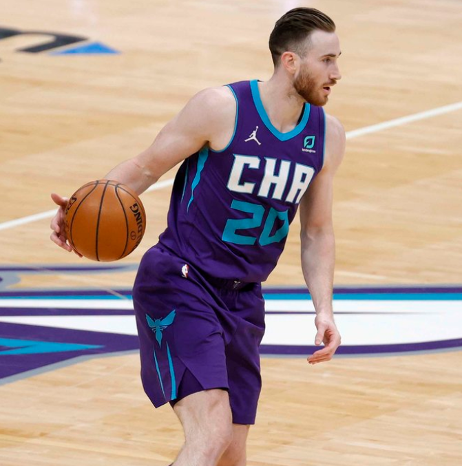 米切尔30 5康利伤退,海沃德尽力了,34 8,乔丹这次选对了|黄蜂|比赛