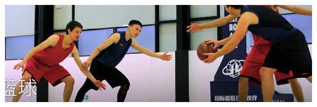 双方教练战术博弈精彩纷呈