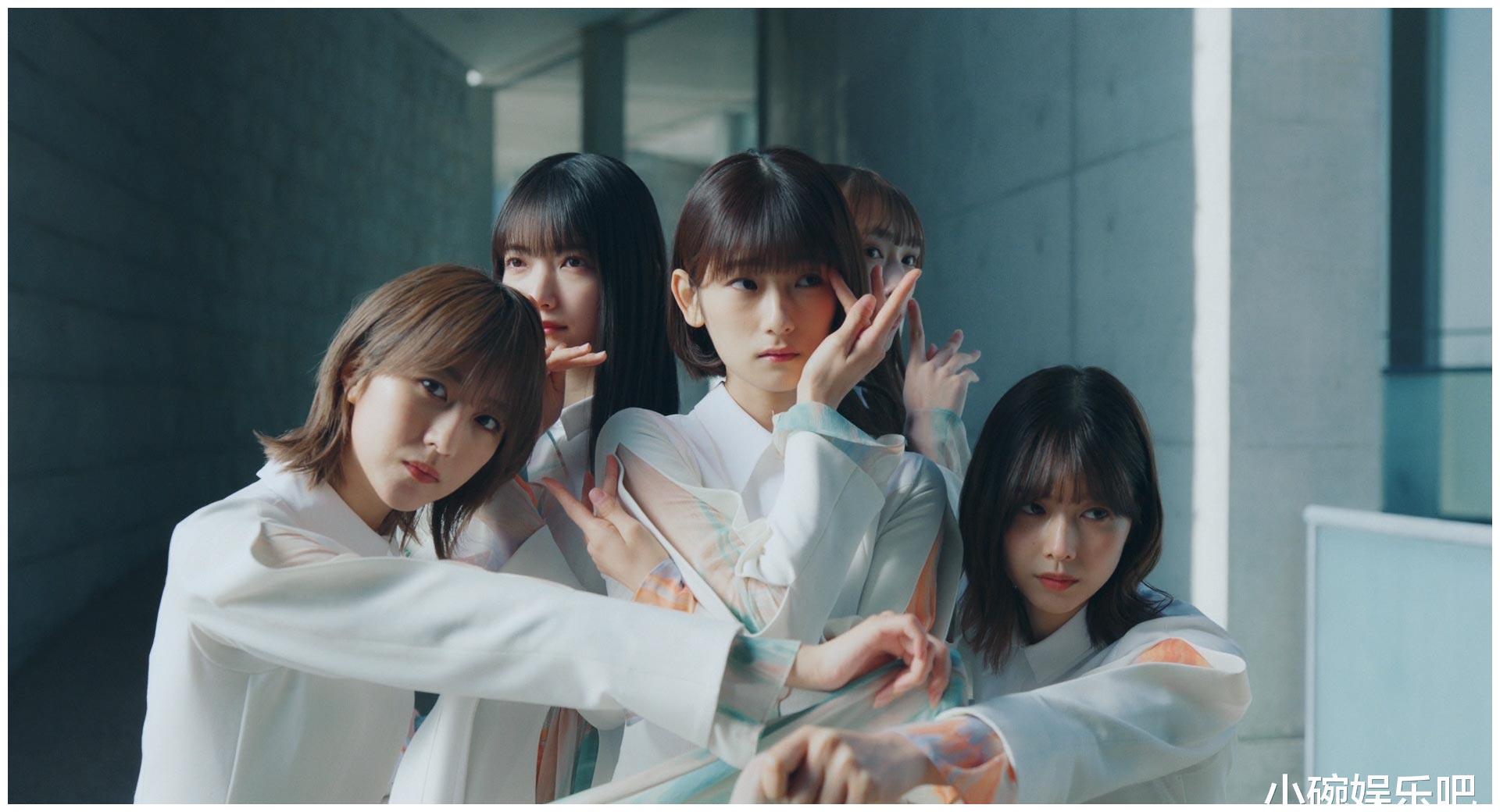 换个马甲我也认识你 曾经的欅坂46 如今的樱坂46 发新歌了 财经头条