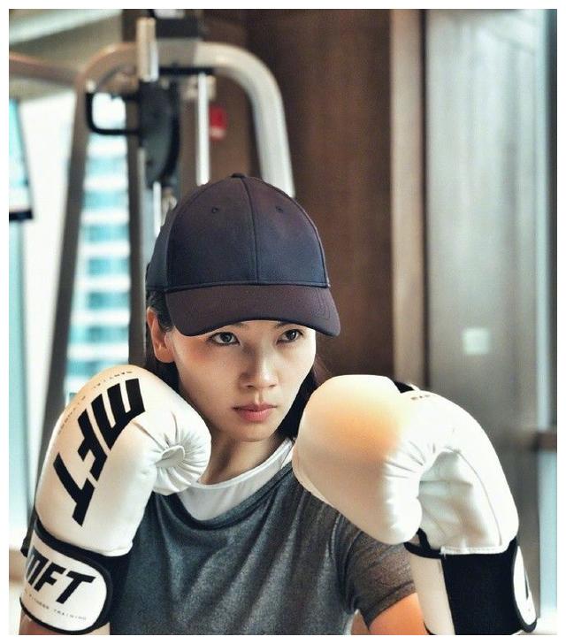 刘涛晒打拳视频眼神超凶,喊话老公:你等着