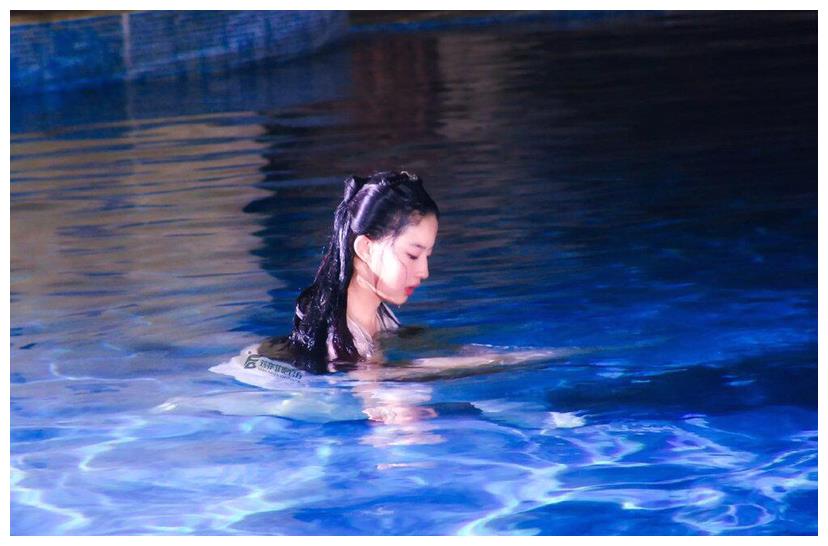 刘亦菲下水照,实在太美了