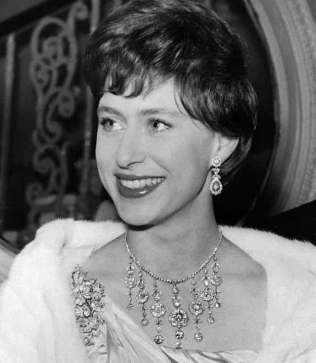 英国女王的妹妹玛格丽特公主,她的10张美照,惊艳了一个世纪