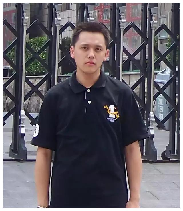 5位童星现状:她正当红,他保研北大,她撞脸张柏芝,他成公务员