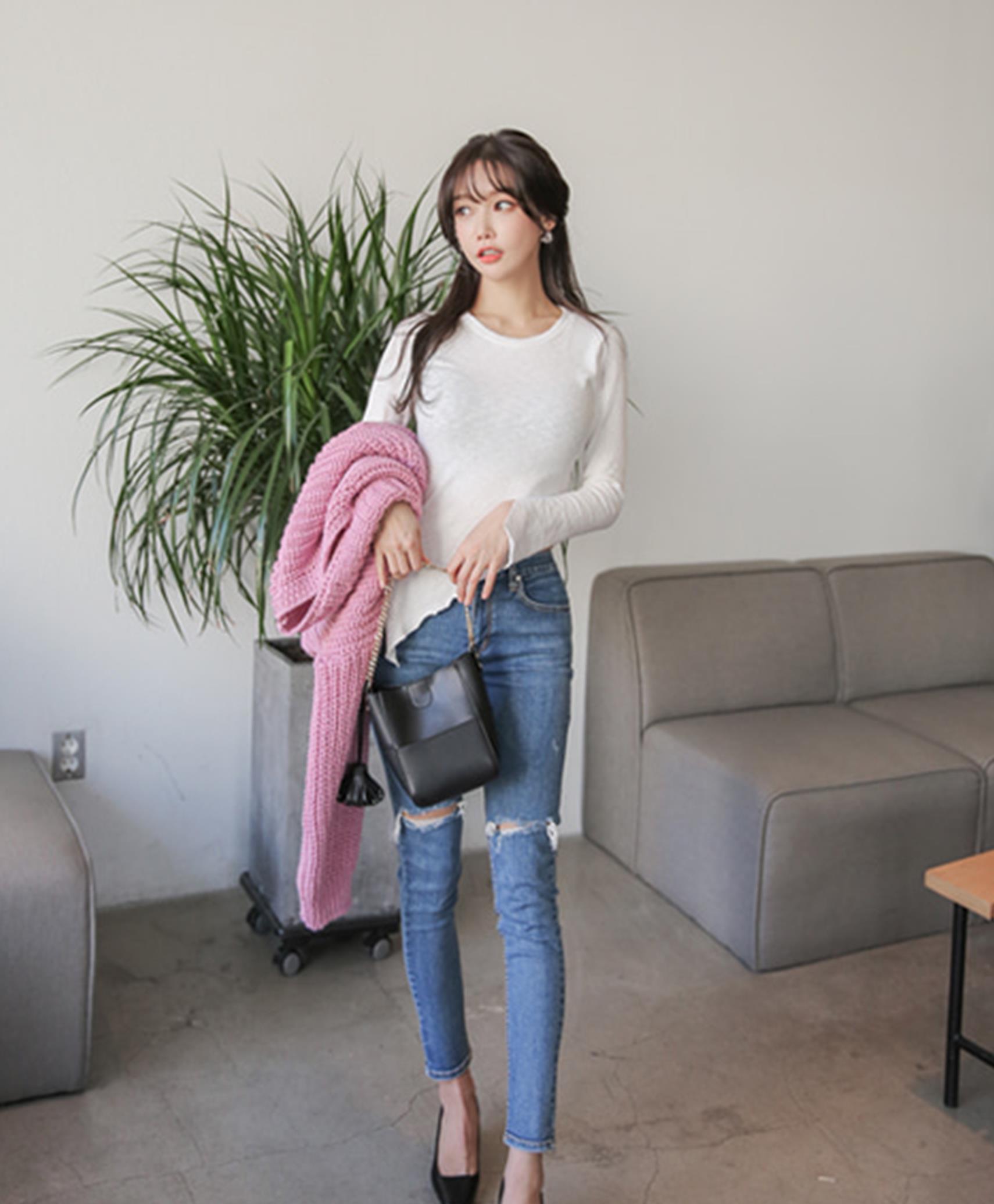 苗条女孩,穿上修身的长裤,给人一米八的视觉效果_高清图集_新浪网