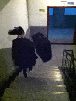 作为一个成年人,让你从他们中二选一,你会怎么选?哈哈哈很现实休闲区蓝鸢梦想 - Www.slyday.coM 作为一个成年人,让你从他们中二选一,你会怎么选?哈哈哈很现实休闲区蓝鸢梦想 - Www.slyday.coM