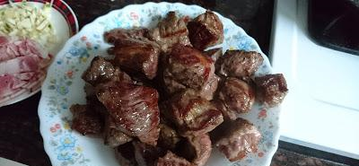 红酒炖牛肉,有人焯水有人直接炖?全不对!教你正确做法,太香了休闲区蓝鸢梦想 - Www.slyday.coM 红酒炖牛肉,有人焯水有人直接炖?全不对!教你正确做法,太香了休闲区蓝鸢梦想 - Www.slyday.coM