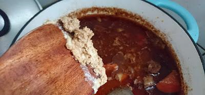 红酒炖牛肉,有人焯水有人直接炖?全不对!教你正确做法,太香了休闲区蓝鸢梦想 - Www.slyday.coM 红酒炖牛肉,有人焯水有人直接炖?全不对!教你正确做法,太香了休闲区蓝鸢梦想 - Www.slyday.coM