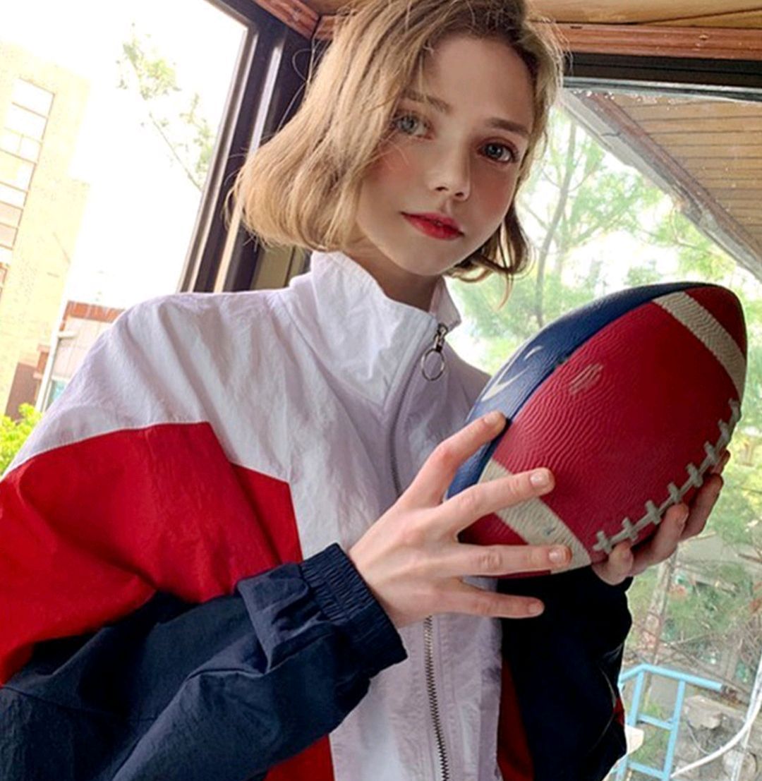 98年德韩混血模特chloe,韩明名金爱兰.