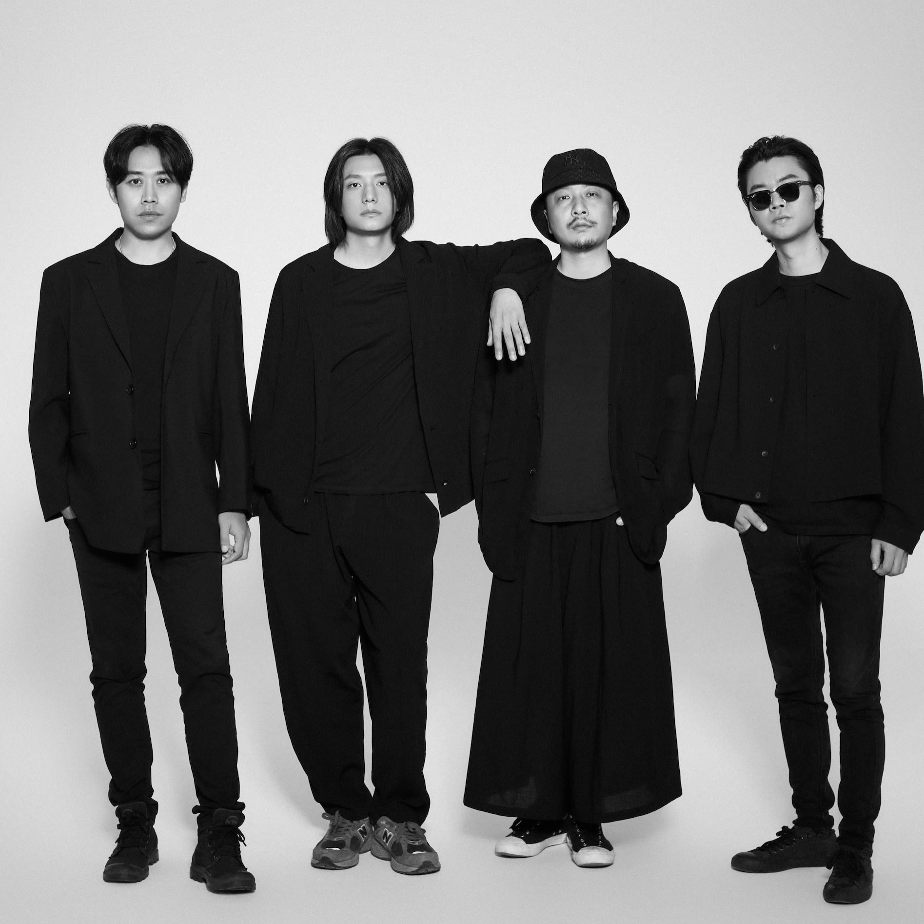 达闻西发布新专辑人间姓名在当下像柏拉图一样提问