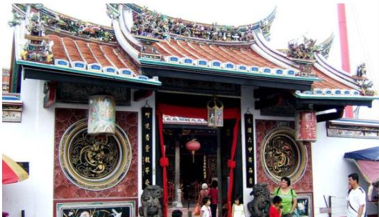 青云亭是马来西亚最古老的中国庙宇 取平步青云之意