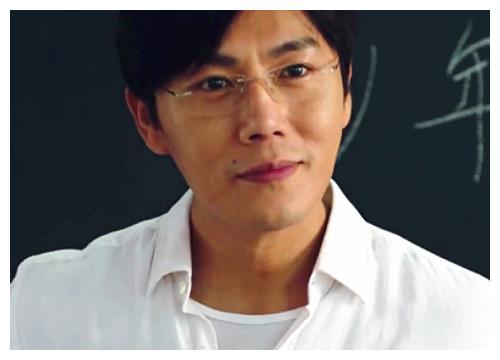 秦昊为饰演张东升的秃顶真的剃光头了吗本人出面回应笑喷网友