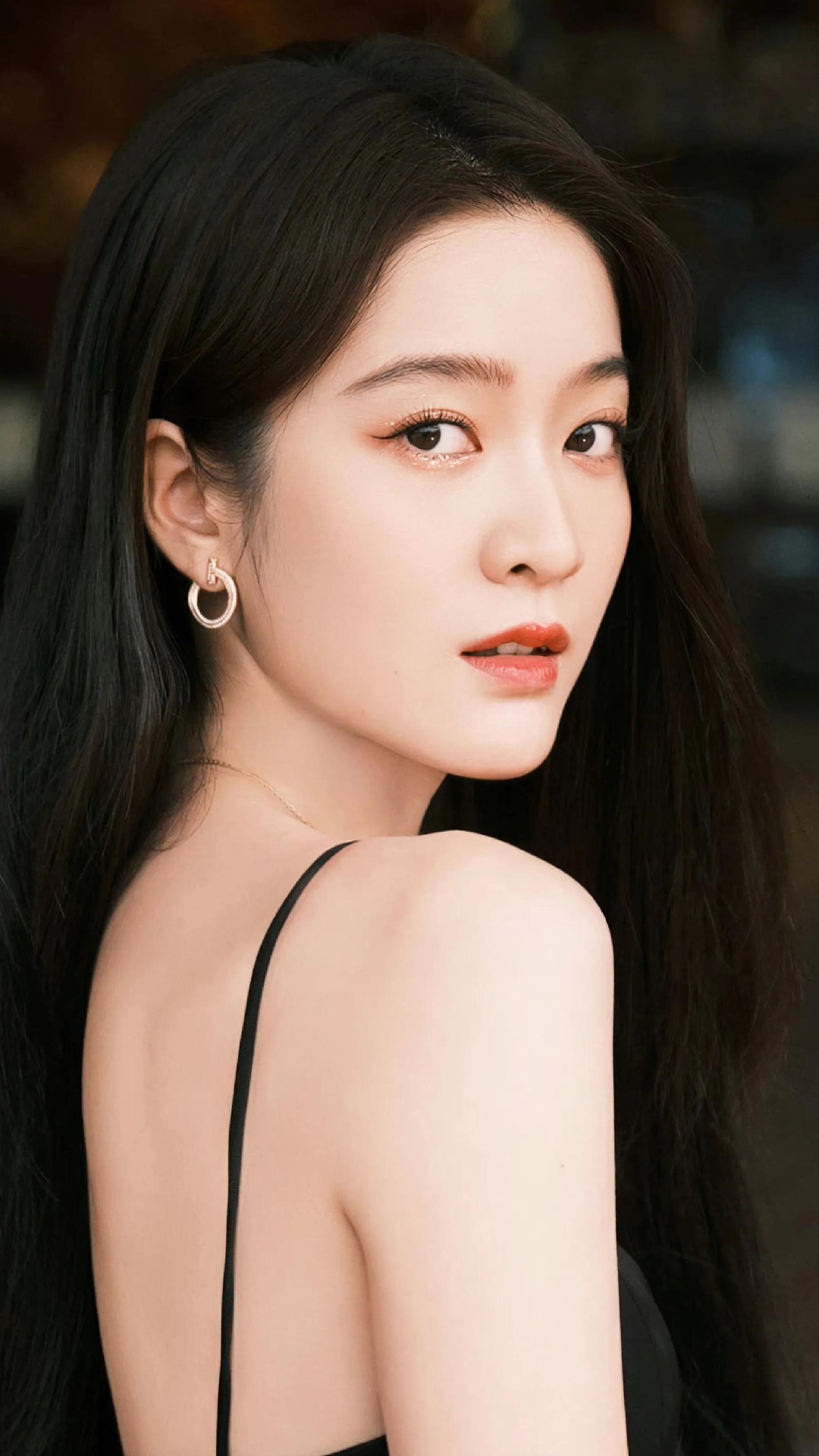 宝藏女孩张迎雪时尚写真:性感妩媚,甜美动人3__财经头条