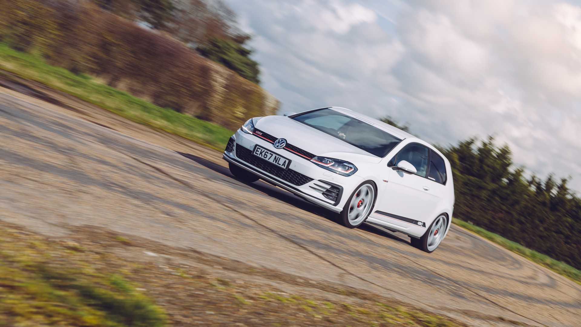 第七代大众高尔夫gti搭配golfr涡轮增压器