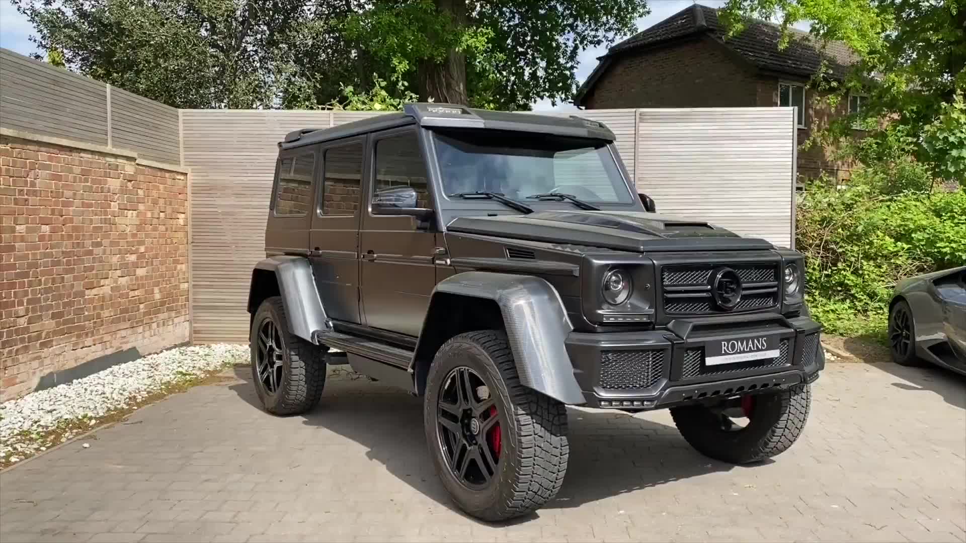 巴博斯改 2016款 奔驰 g500 4x405 曜石黑