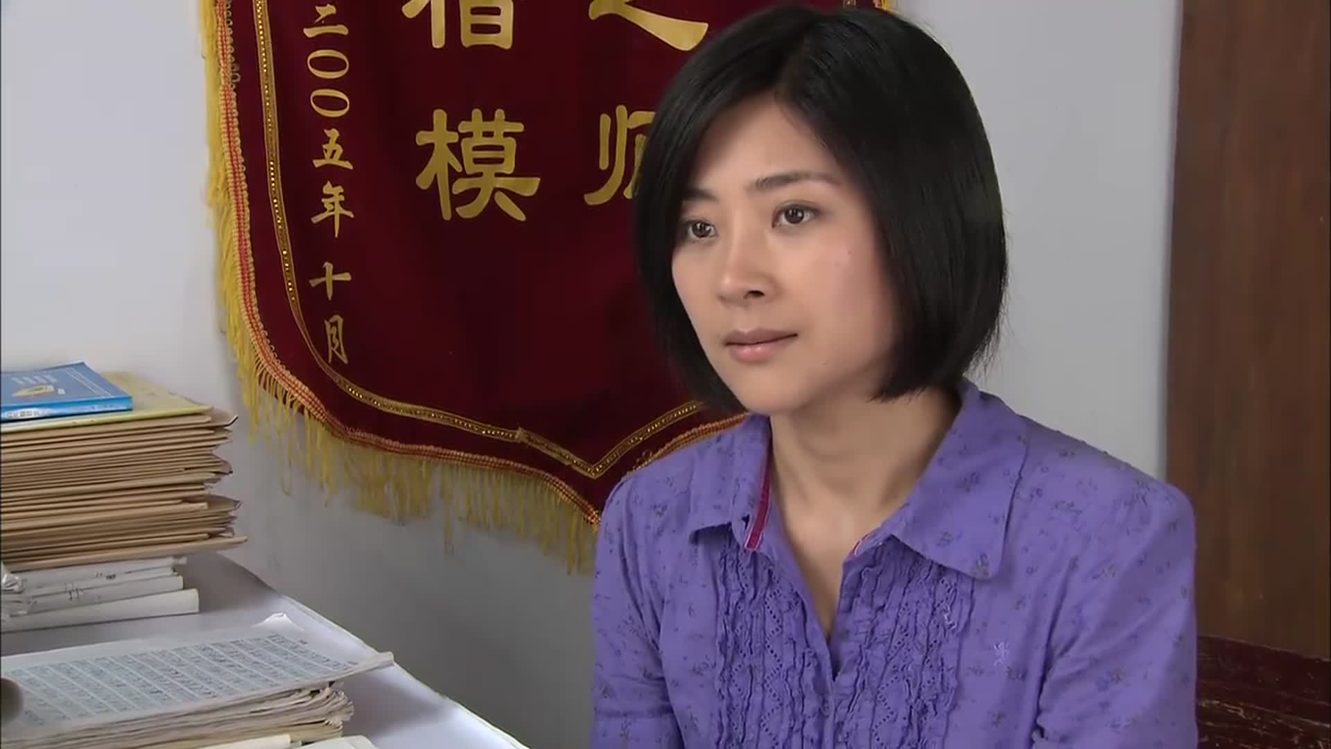 乡里彩虹城里雨英子没写作业还理直气壮马霞似乎看出了不寻常