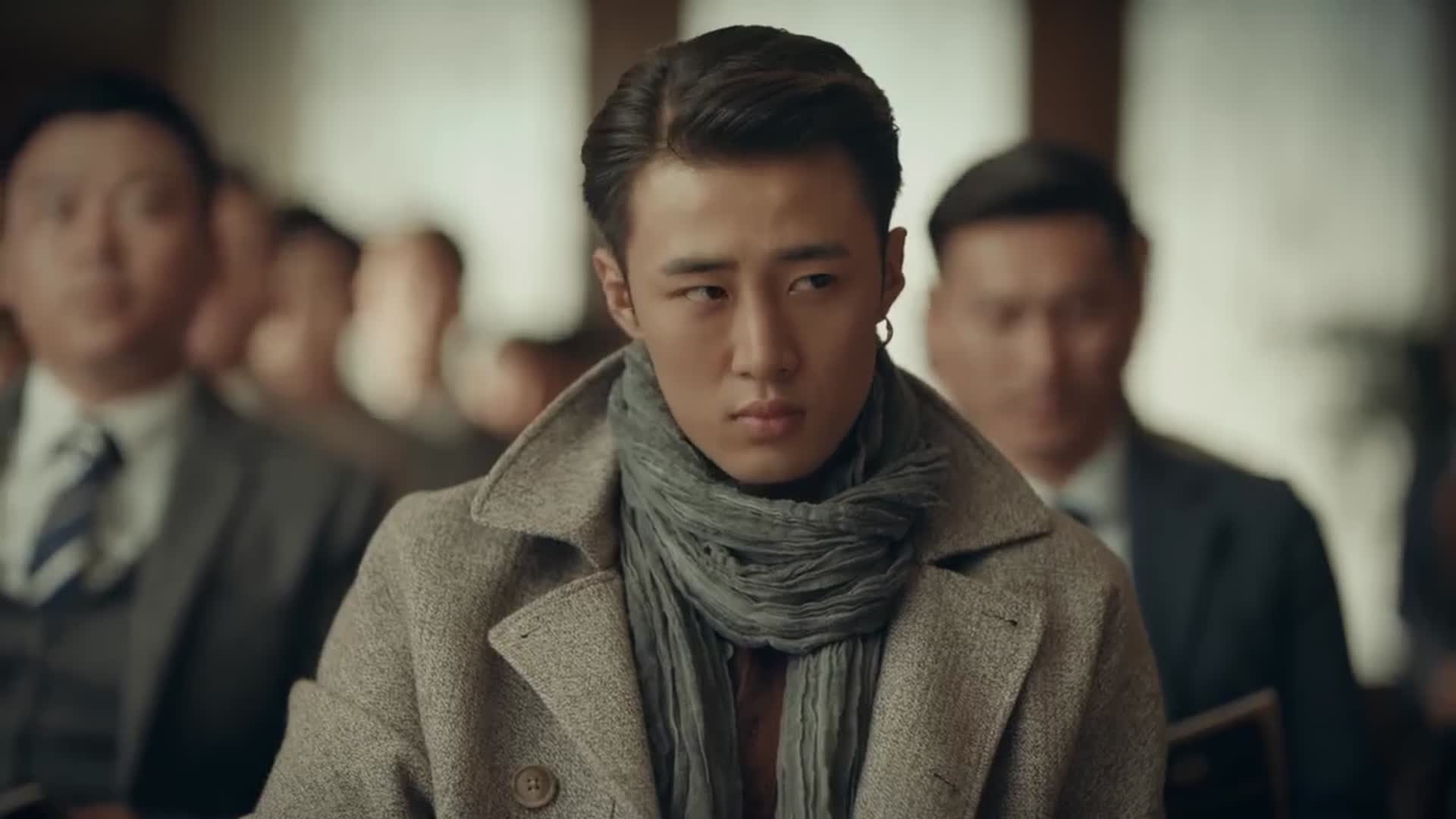 烈火军校织田显荣出高价沈听白准备加价