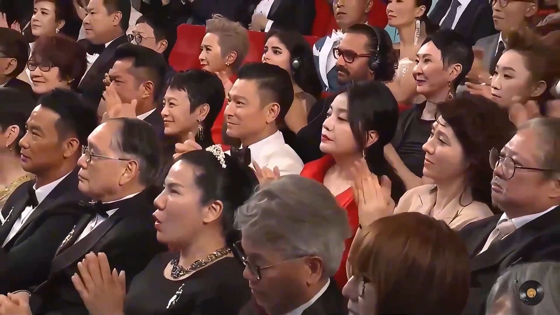 刀郎杀疯了！一首《召唤》唱得大气磅礴，让人热血沸腾