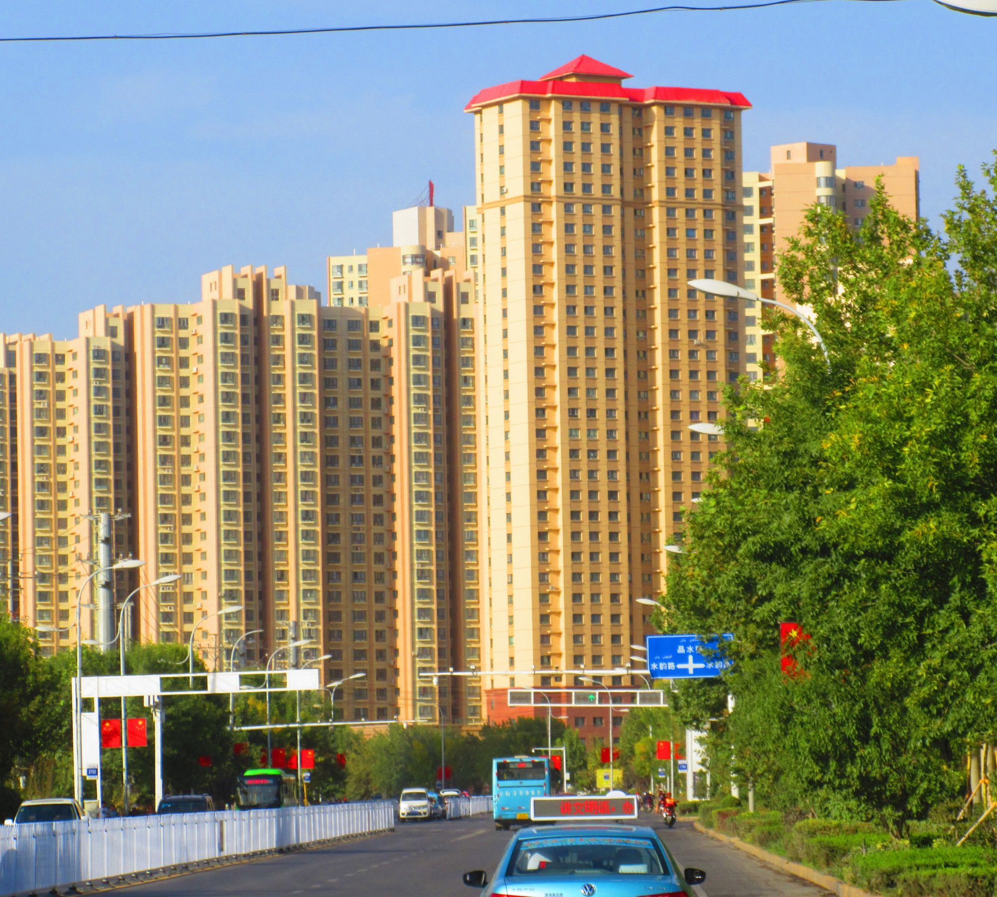 一组高清组图看阿克苏市"友谊路",这座城市重要的景观大道