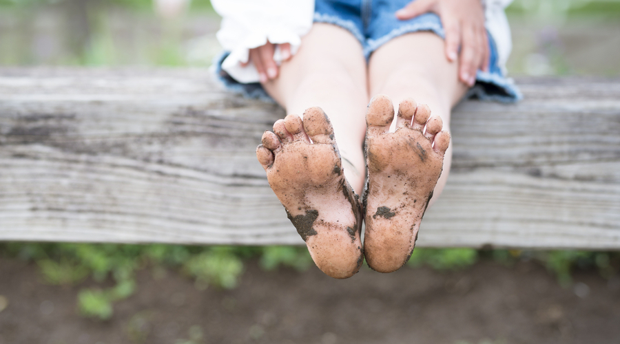 给孩子光脚好处竟然这么多!后悔科普太晚|宝宝|光脚|发育_新浪新闻