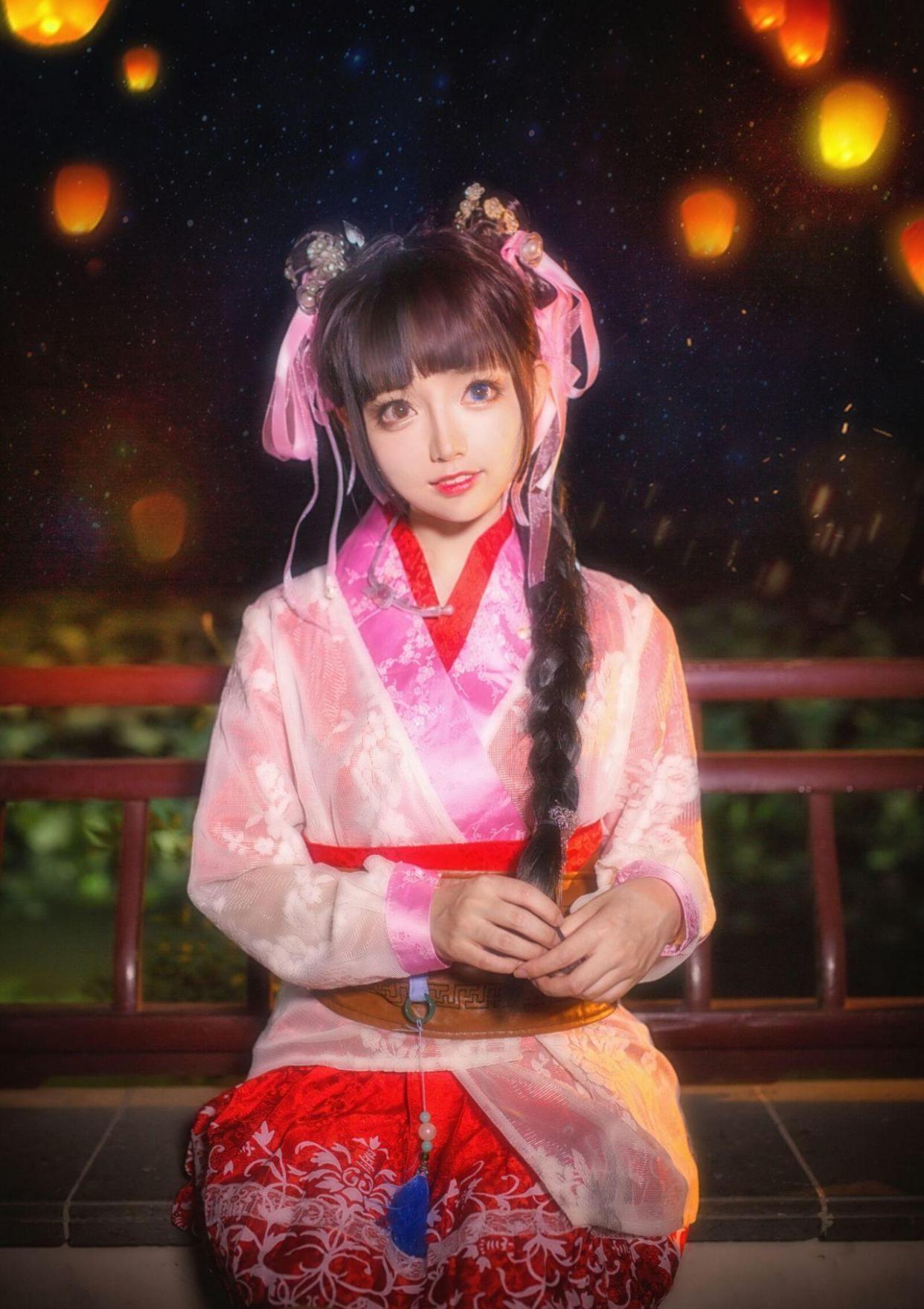 大家对王奕萌的方脸素颜照有什么看法呢