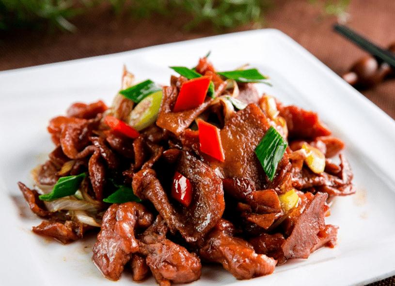 炒牛肉,不要直接下锅!大厨教你3技巧,鲜香软嫩还入味,不粘锅