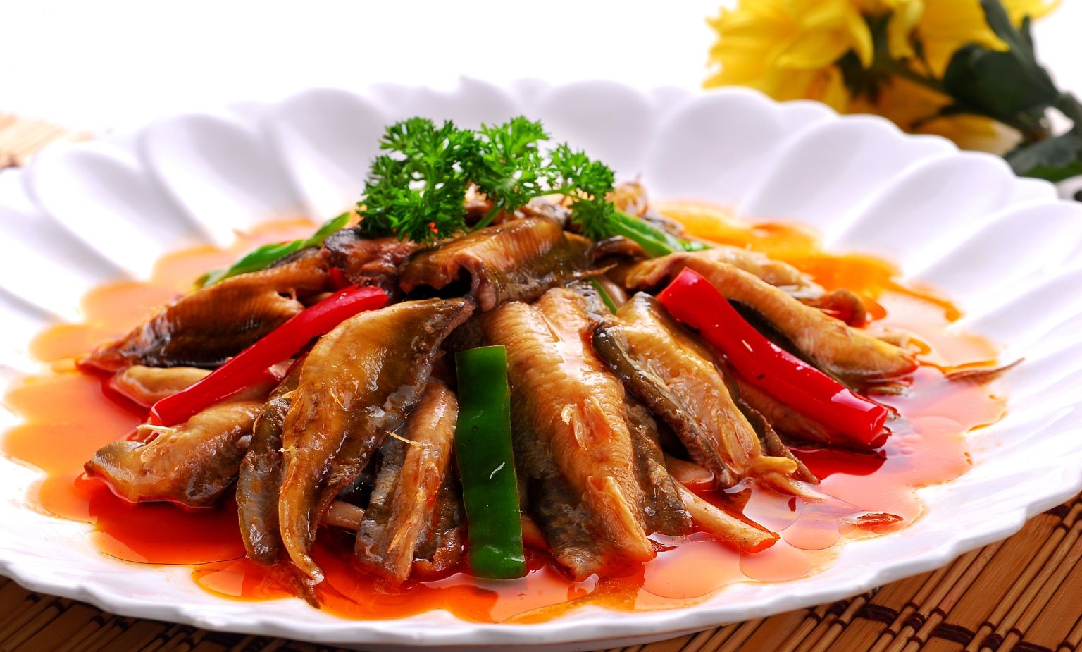 美食图片欣赏——营养美味的泥鳅菜肴