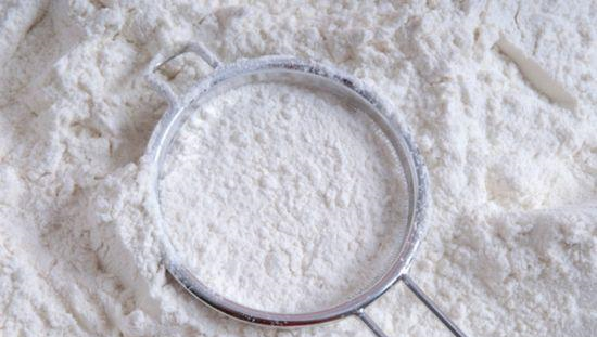 面粉不仅可以做好吃的，原来还有“这个用途”，解决很多家庭难题休闲区蓝鸢梦想 - Www.slyday.coM