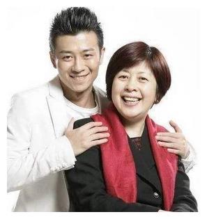 林雨申曾是叛逆少年亲妈干妈都是娱乐圈大腕为啥现在才红