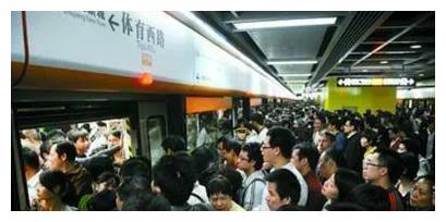 世界上最长的地铁·广州三号线休闲区蓝鸢梦想 - Www.slyday.coM