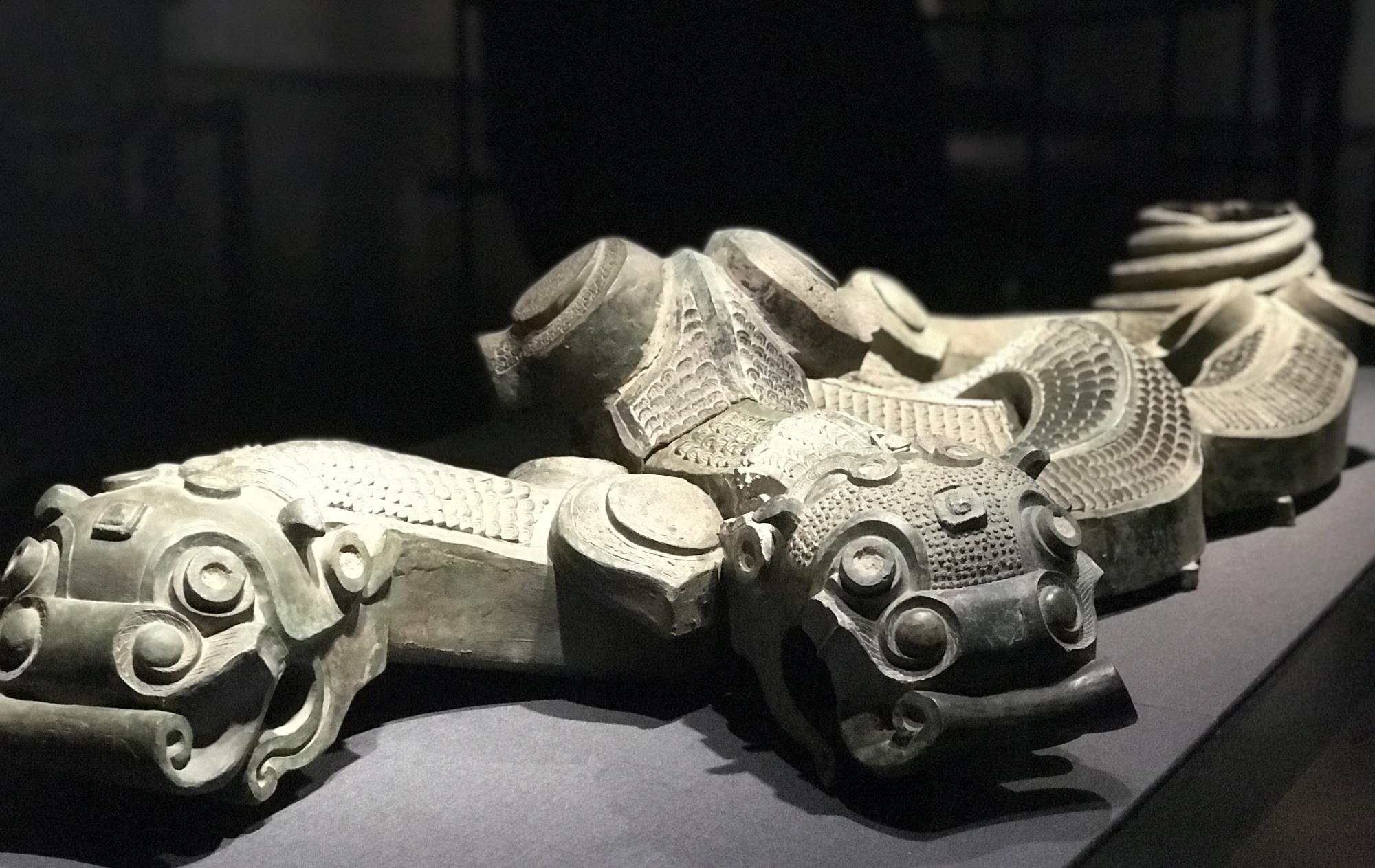 身世成谜的秦代巨型青铜龙_高清图集_新浪网