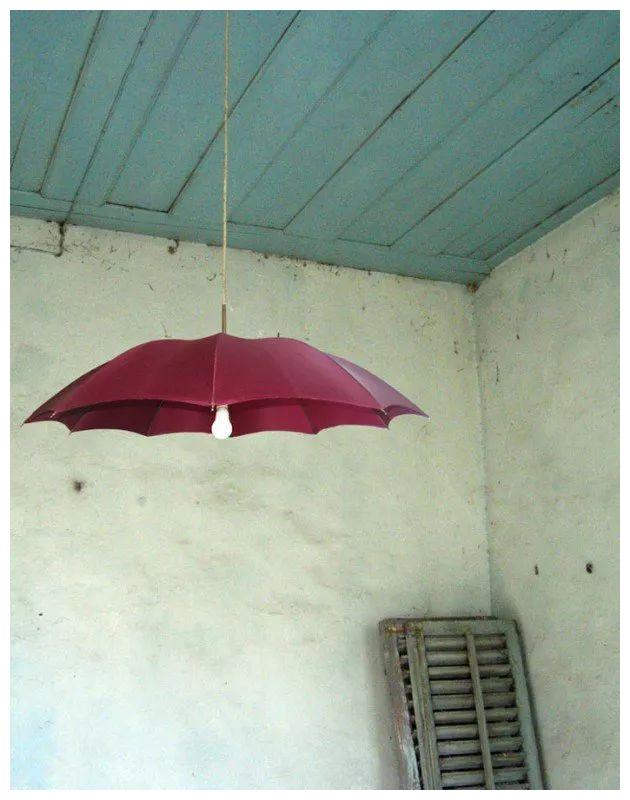 旧雨伞千万别扔,剪一刀秒变值钱的宝贝,太牛了!__财经头条