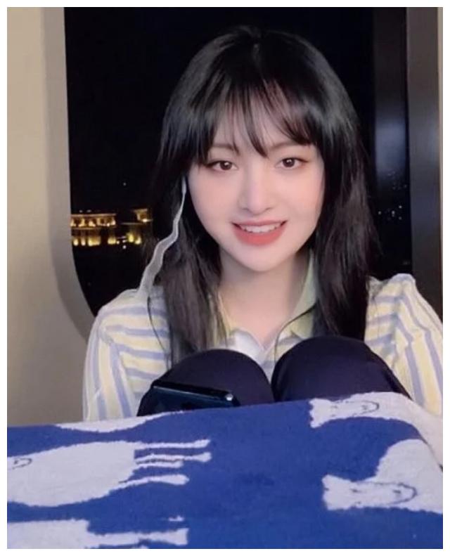 郑爽胖十斤～堪比整容