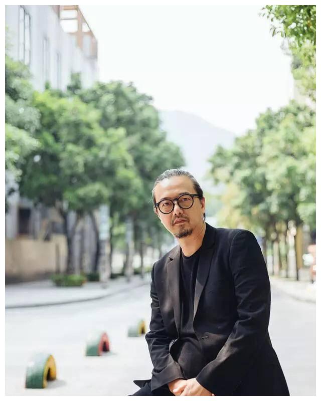 《粉红女郎》的"男人婆",《余罪》里的傅国生,两