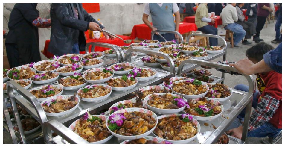 有道菜当地人看了就起桌走人,城里人看了还傻傻坐着|农村|宴席|酒席